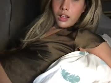 pinky_skylar