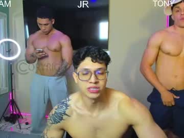 studs_men